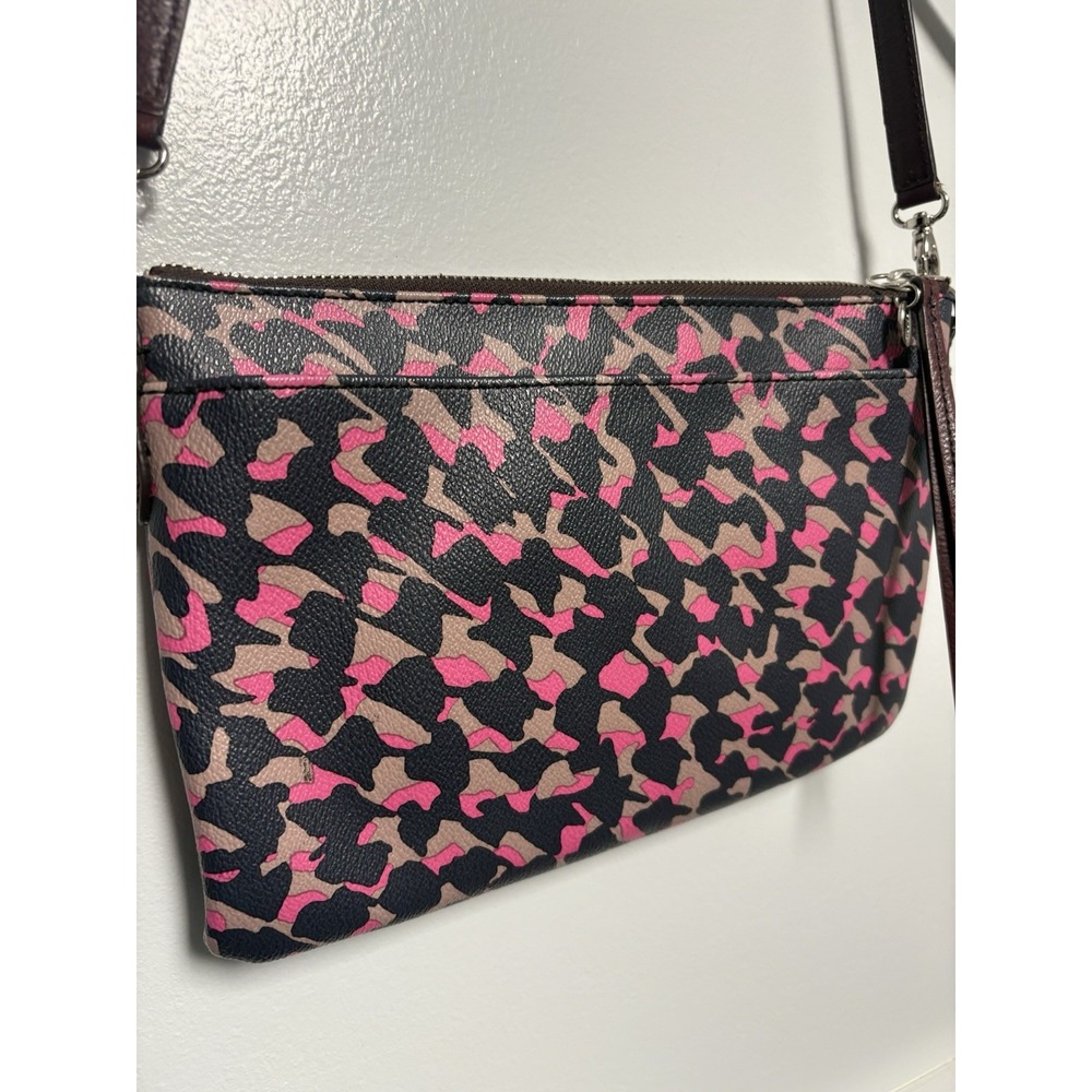 Fossil Sydney Crossbody Purse Bag Pink Tan Black Print